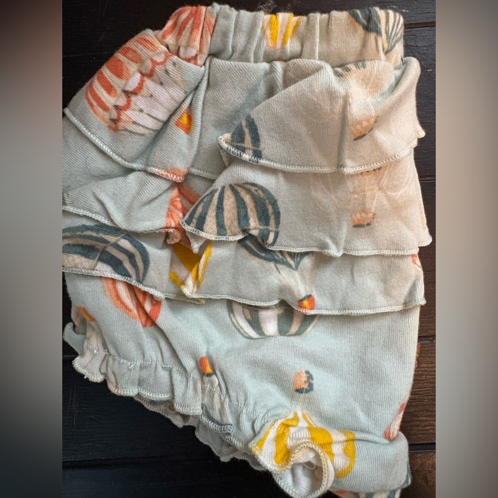 Milkbarn ruffled shorts